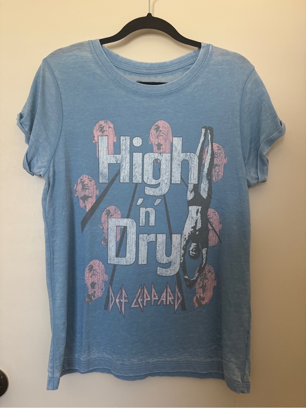 Recycled Karma Def Leppard High ‘n’ dry Burnout Graphic Tee in Blue size M NWOT